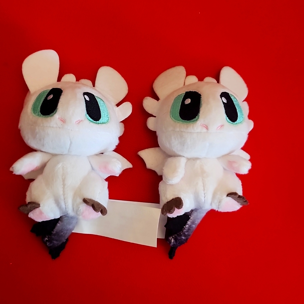 How to train your dragon baby. Baby dragon plush